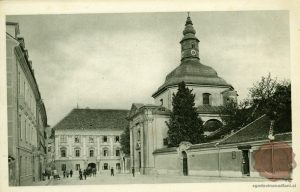 jubljana_Trg_francoske_revolucije_Cerkev_Marije_pomočnice_1914