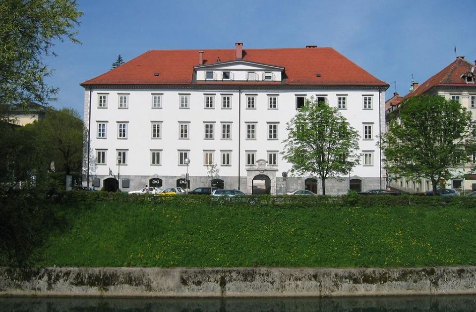 Zoisova palača na Bregu v Ljubljani, ki jo je pogosto obiskoval Blaž Kumerdej. Foto: Wikipedia