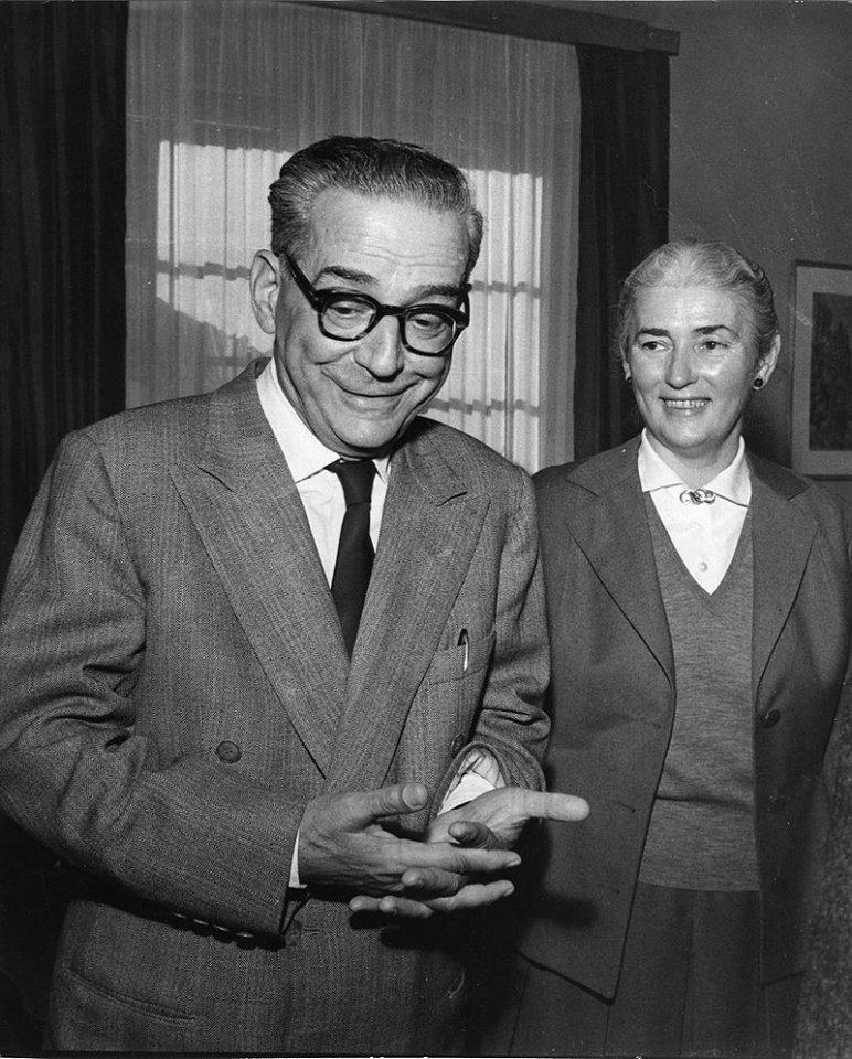 Andrić z ženo Milico v trenutku ko je bil obveščen da je dobil Nobelovo nagrado, Foto Wikipedia