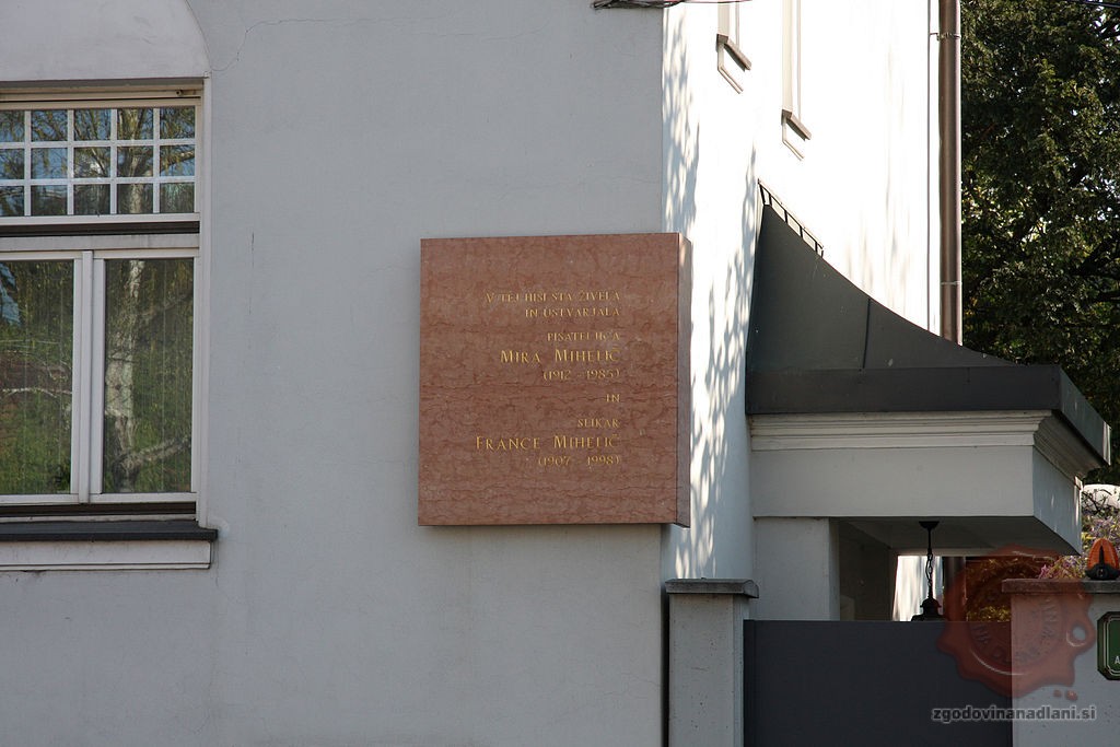 Spominska plošča na hiši na Aškerčevi ulici v Ljubljani (FOTO: Wikipedia)