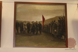 Tito pozdravlja partizanske enote v Bihaški republiki, FOTO: Danijel Osmanagić