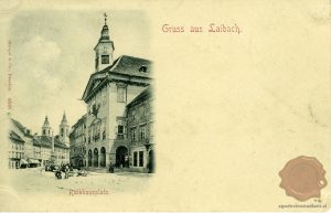 Rotovž in Robbov vodnjak