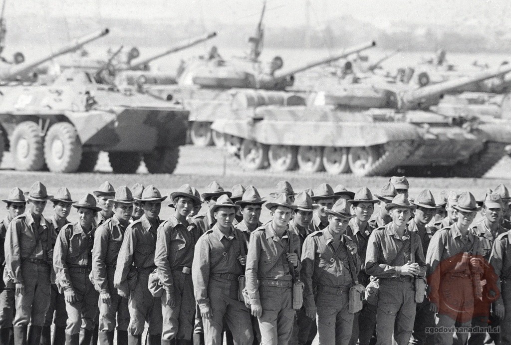 Sovjetski vojaki v Afganistanu. Foto: Wikipedia.